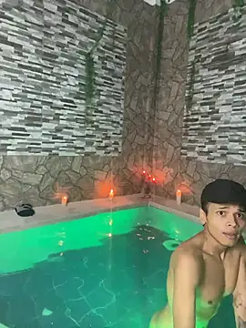 Alejandroo_Montenegro Show Webcam