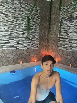 Alejandroo_Montenegro Pertunjukan Webcam