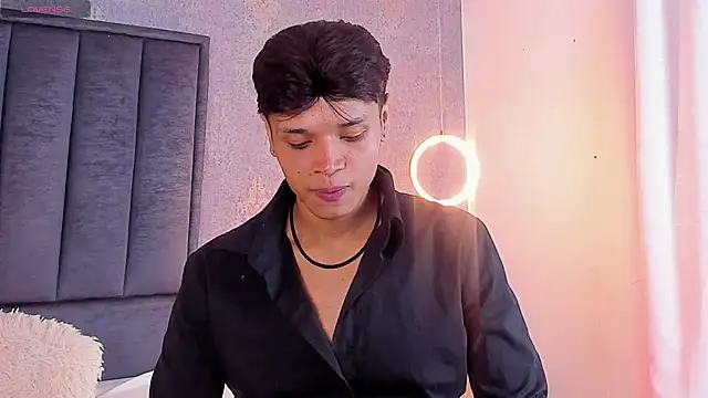 عرض كام Alejandroo_Montenegro