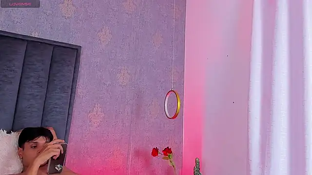 Alejandroo_Montenegro Webcam-Show