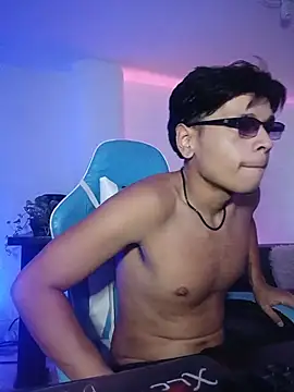 Alejandroo_Montenegro Pertunjukan Webcam