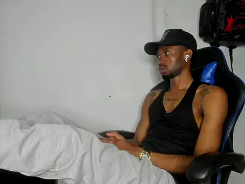Chat XXX ao vivo de Kofi_exotic_2