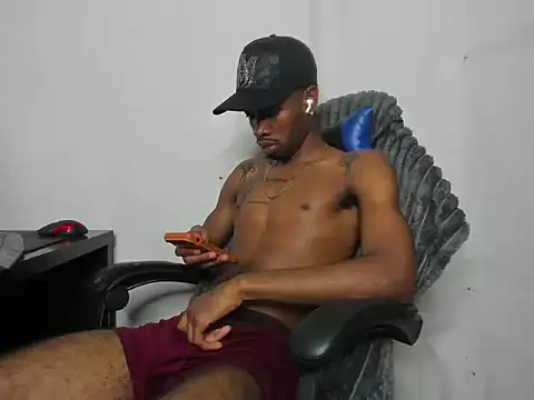 Kofi_exotic_2's Live XXX Chat