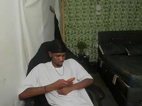 Kofi_exotic_2n Webbikameraesitys