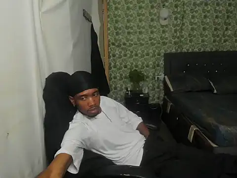 Kofi_exotic_2's Webcam Show