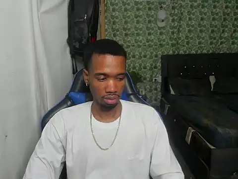 Вебкам-шоу Kofi_exotic_2