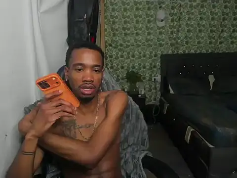 Pokazy przed kamerką – Kofi_exotic_2