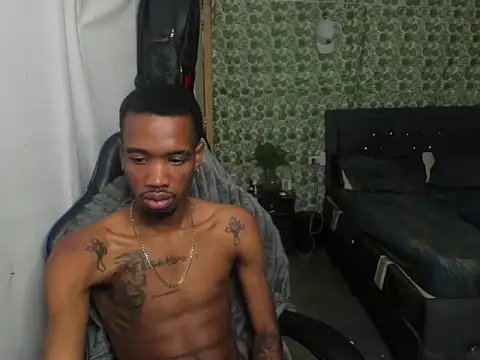 Show de Kofi_exotic_2 na webcam