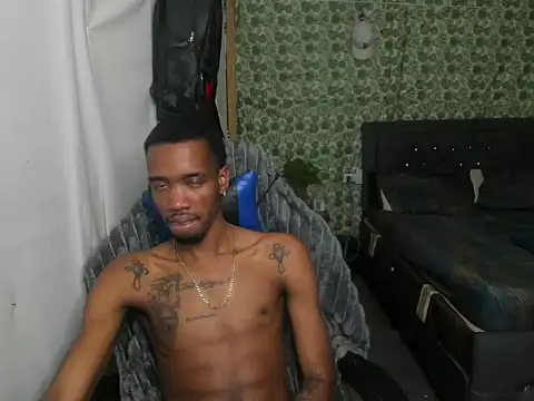 Show modela Kofi_exotic_2 na web-kameri
