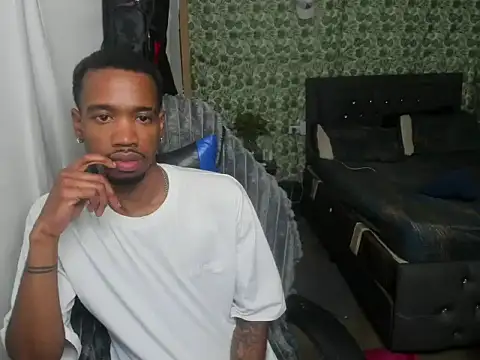 Kofi_exotic_2 Show in webcam
