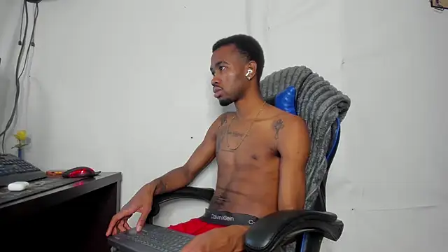 Kofi_exotic_2's Webcam Show