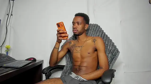 Kofi_exotic_2 Adlı Modelin Web Kamerası Şovu