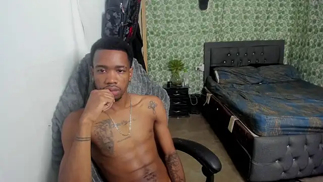 Kofi_exotic_2's Webcam Show