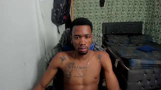 Pokazy przed kamerką – Kofi_exotic_2