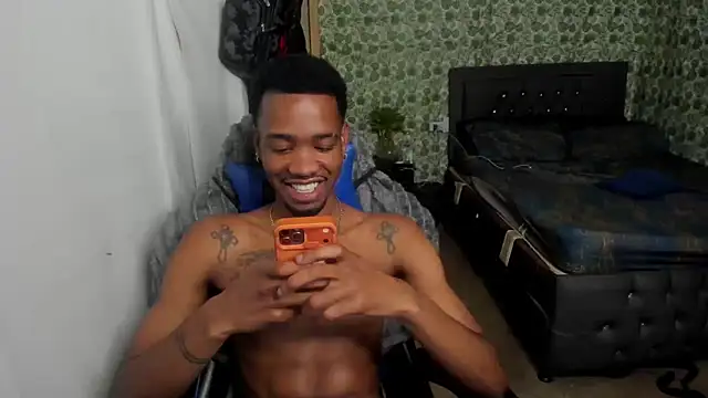 Kofi_exotic_2n Webbikameraesitys