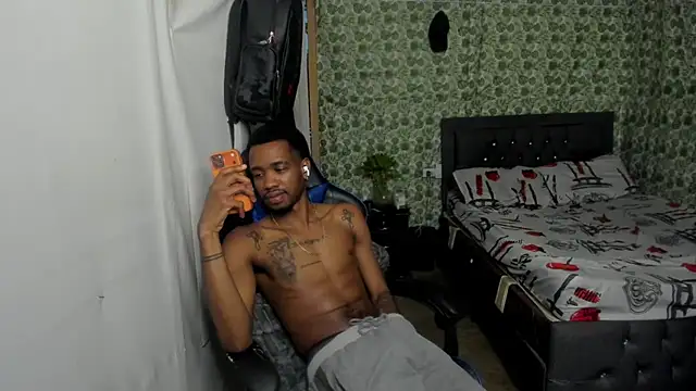 Pokazy przed kamerką – Kofi_exotic_2