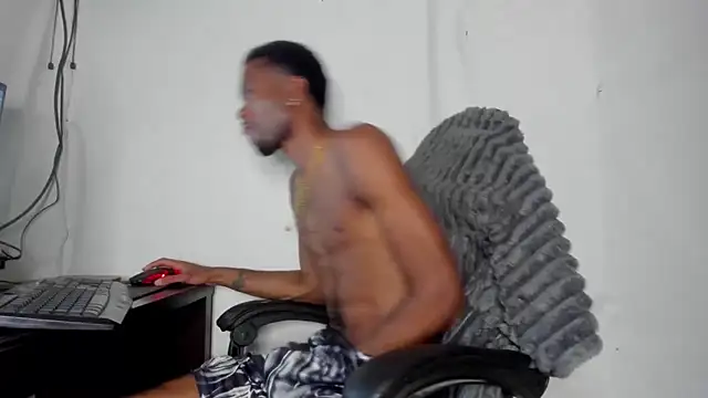 Show modela Kofi_exotic_2 na web-kameri