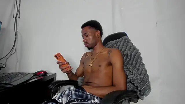 Show de webcam de Kofi_exotic_2