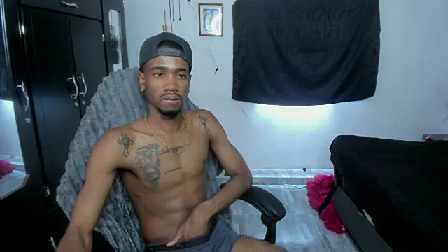 Kofi_exotic_2 Show in webcam