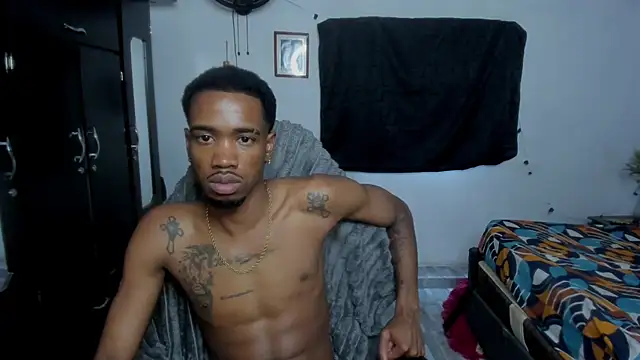 Show modela Kofi_exotic_2 na web-kameri