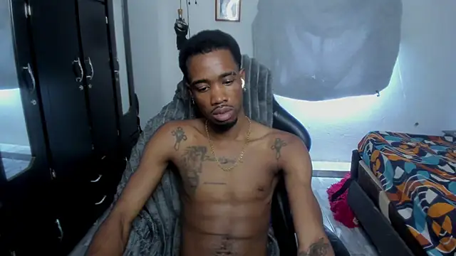 Chat +18 de Kofi_exotic_2 ao vivo