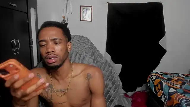 Kofi_exotic_2 Show Webcam