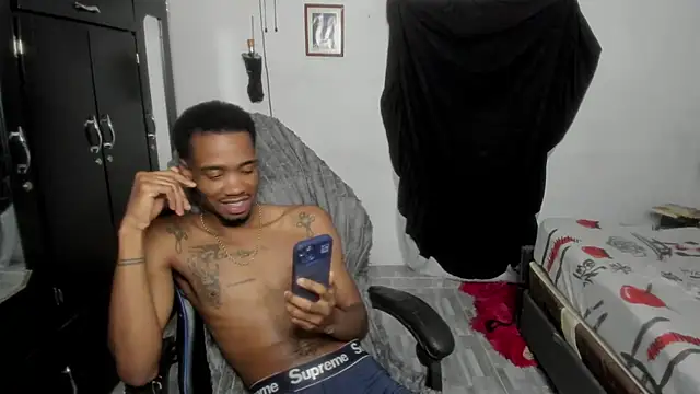 Kofi_exotic_2's Webcam Show