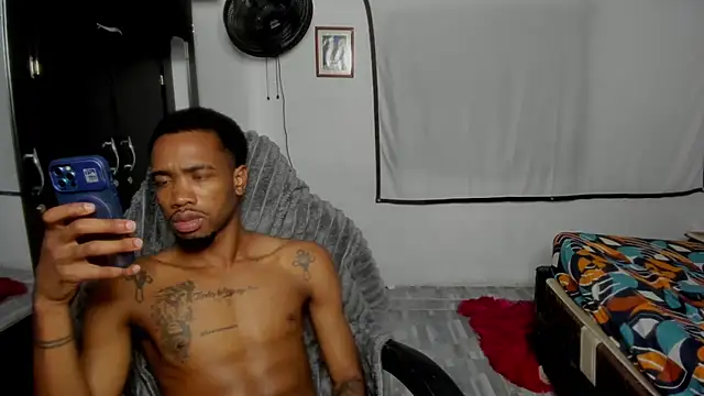 Chat XXX en directo de Kofi_exotic_2
