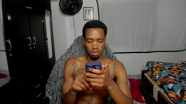 Kofi_exotic_2 Show Webcam