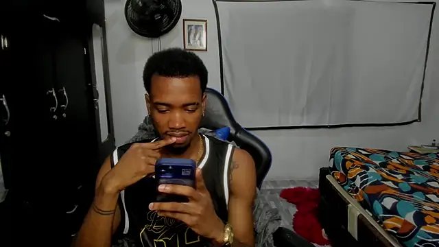 Kofi_exotic_2 Webcam-Show