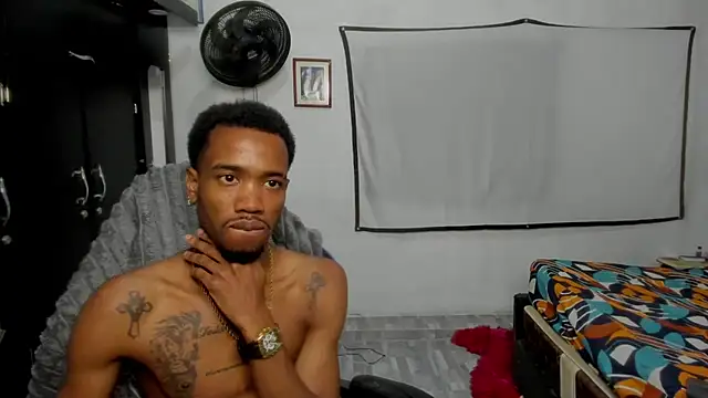 Pokazy przed kamerką – Kofi_exotic_2
