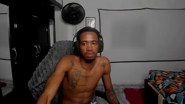 Kofi_exotic_2 网络视讯表演