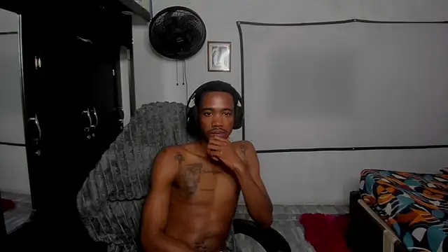 Онлайн чат XXX Kofi_exotic_2
