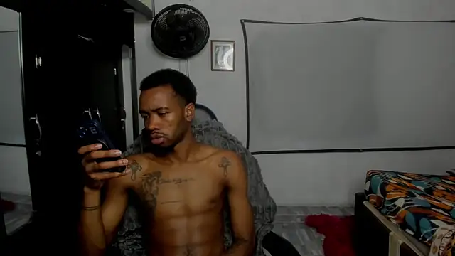 Kofi_exotic_2's Webcam Show