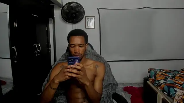 Kofi_exotic_2 webcam show