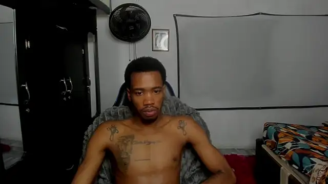 Kofi_exotic_2 webkamerás műsora