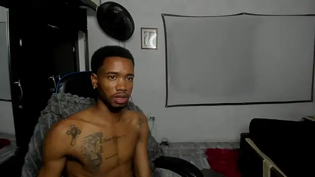 Kofi_exotic_2 Show Webcam