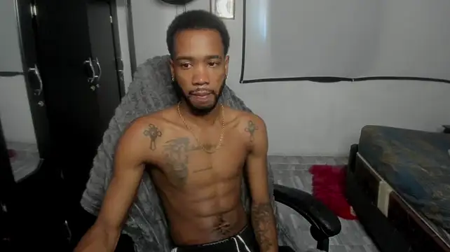 Show modela Kofi_exotic_2 na web-kameri