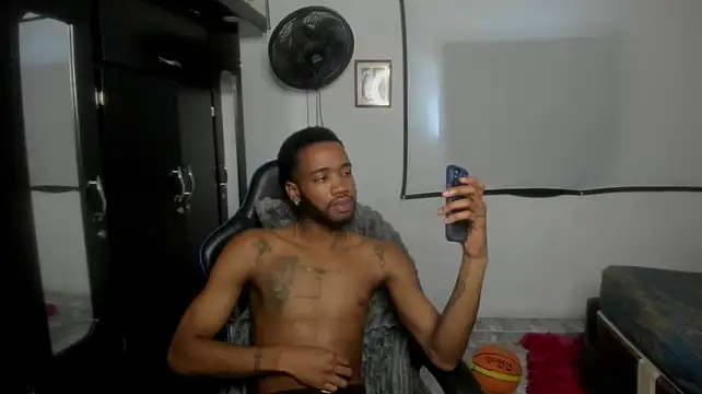 Kofi_exotic_2 Webcam Show