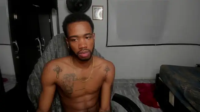 Pokazy przed kamerką – Kofi_exotic_2