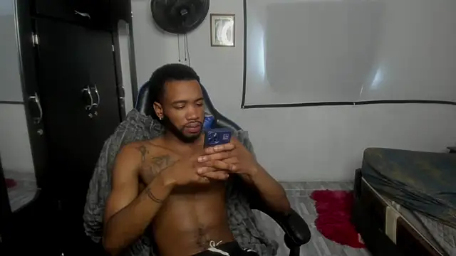 Webkamerová show Kofi_exotic_2