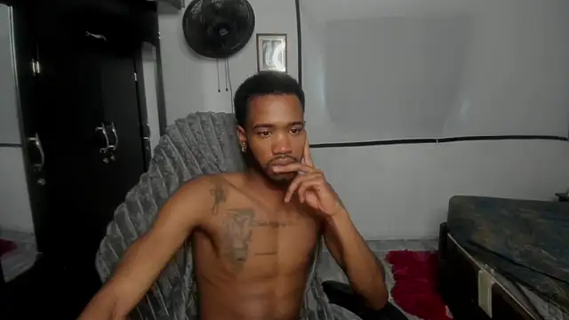 Kofi_exotic_2 Show in webcam