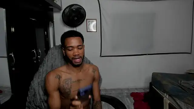 Kofi_exotic_2's Webcam Show