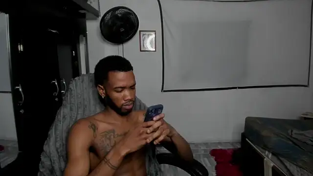 Kofi_exotic_2 网络视讯表演