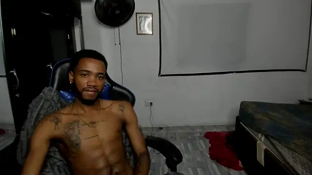 Kofi_exotic_2 Show Webcam