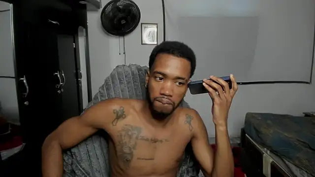 Kofi_exotic_2's Webcam Show