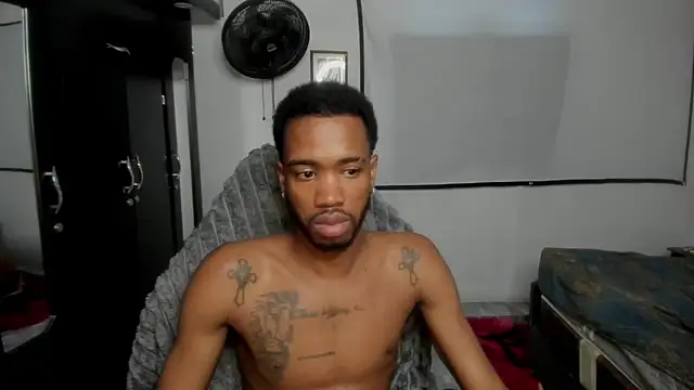 הופעת וובקאם של Kofi_exotic_2