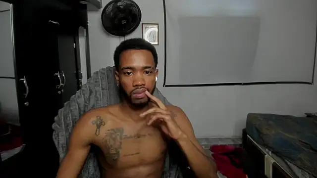 Kofi_exotic_2 Show Webcam