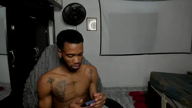 Kofi_exotic_2 Webcam-Show