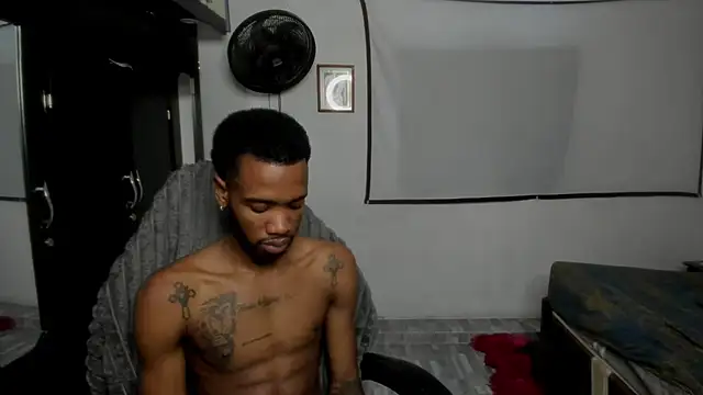 Вебкам-шоу Kofi_exotic_2